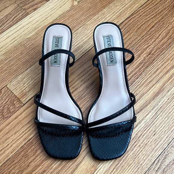 Steve Madden Shoes - Steve Madden Black Snake Strappy Kitten Heels